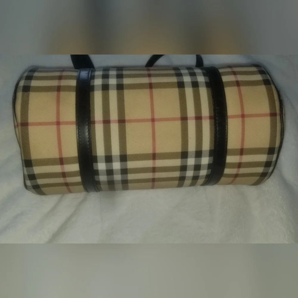 Burberry Novacheck - Picture 4 of 10